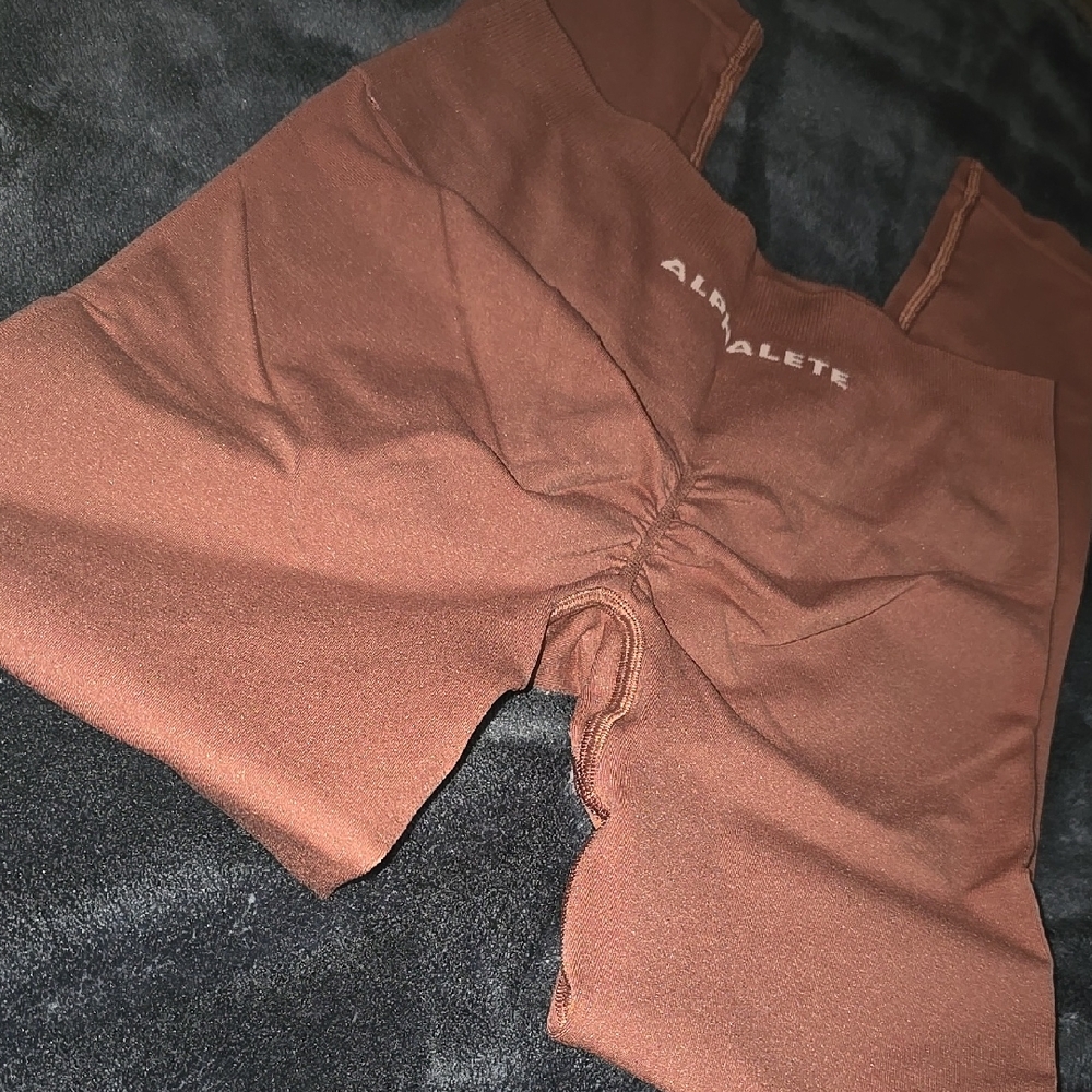 Alphalete Amplify